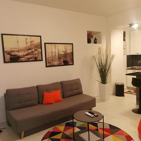 Guesthouse Nadia Сень Экстерьер фото