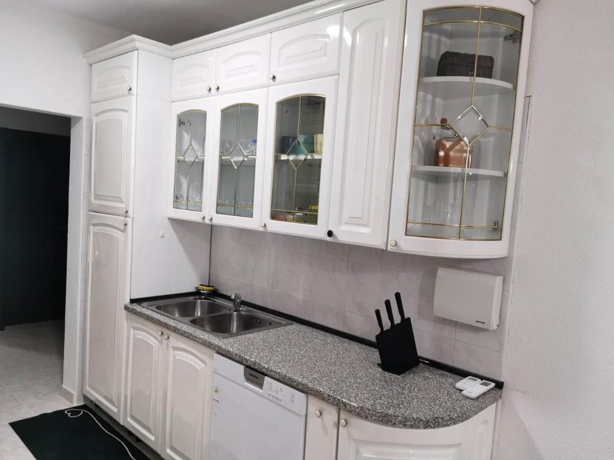 Guesthouse Nadia Сень Экстерьер фото