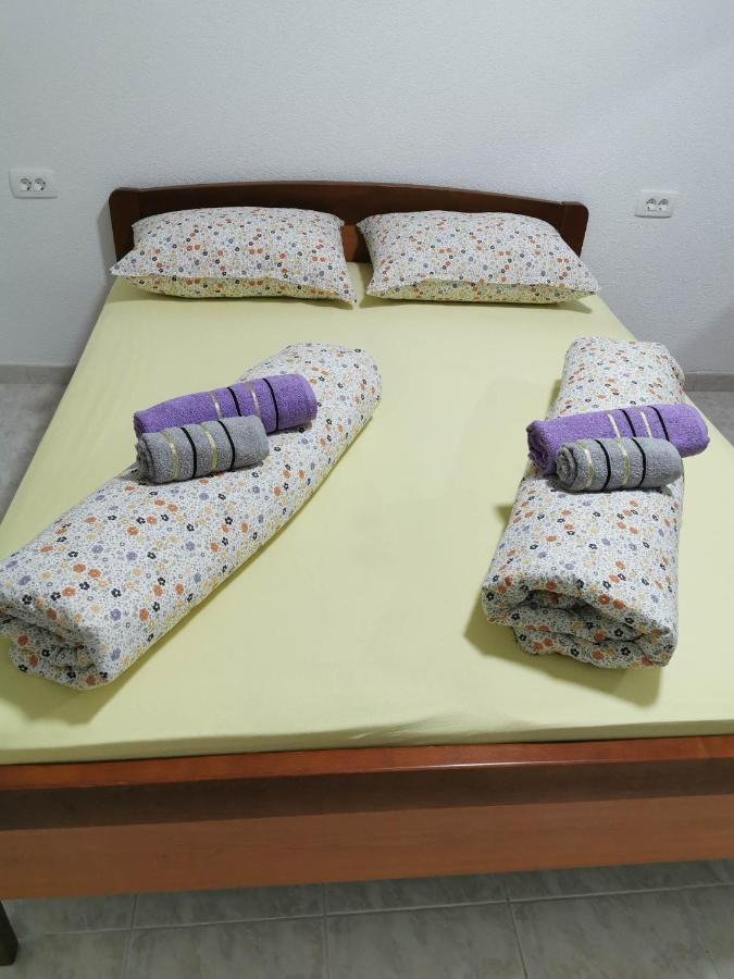 Guesthouse Nadia Сень Экстерьер фото