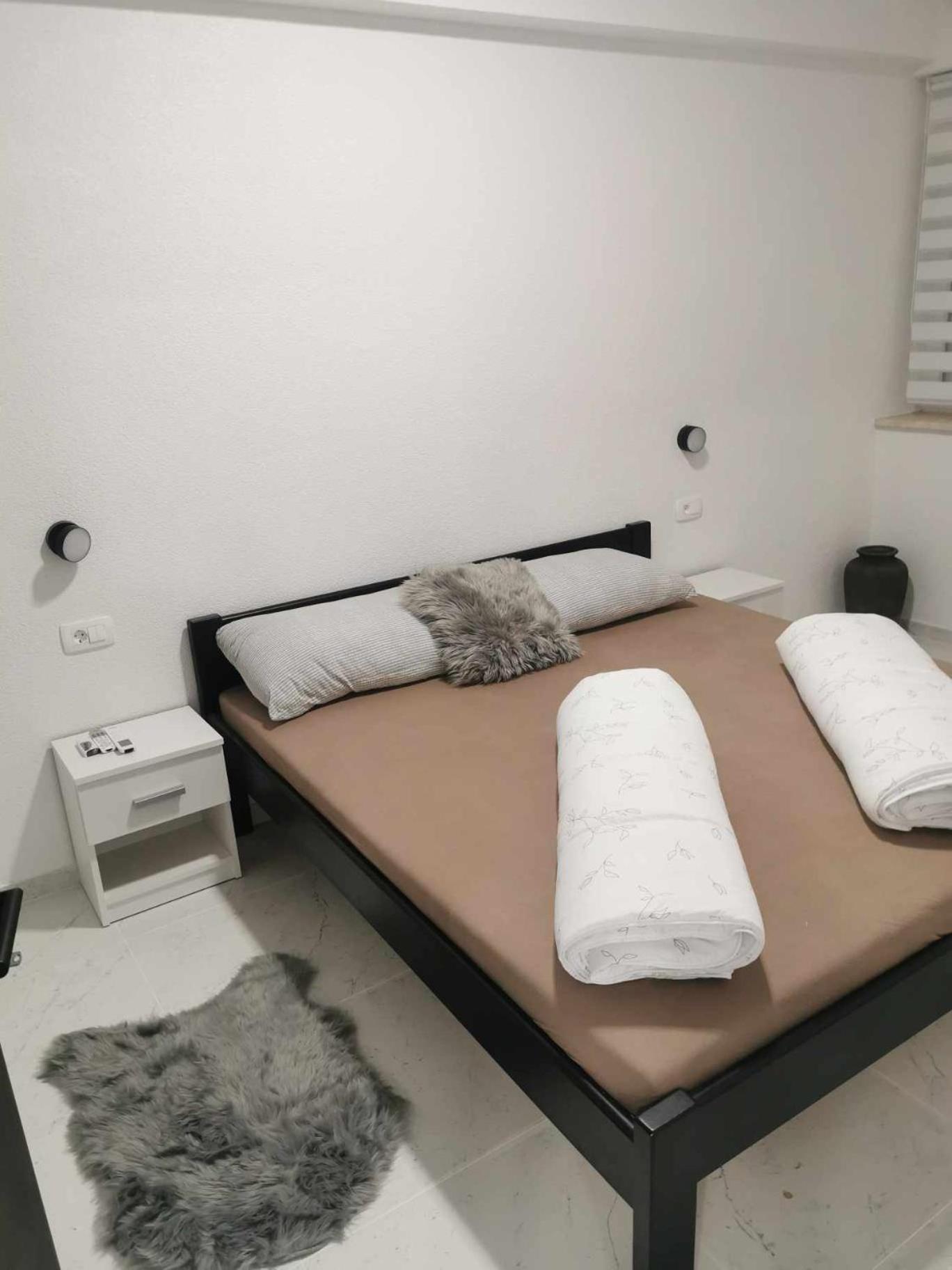 Guesthouse Nadia Сень Экстерьер фото