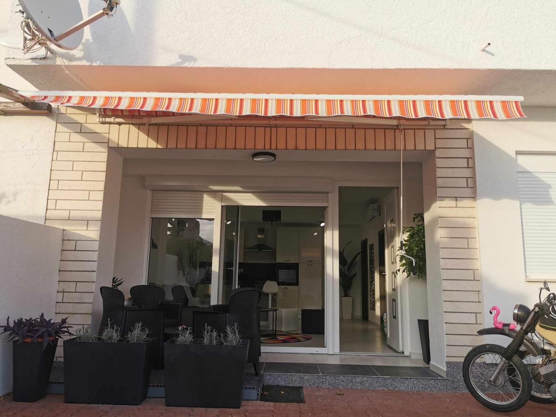 Guesthouse Nadia Сень Экстерьер фото