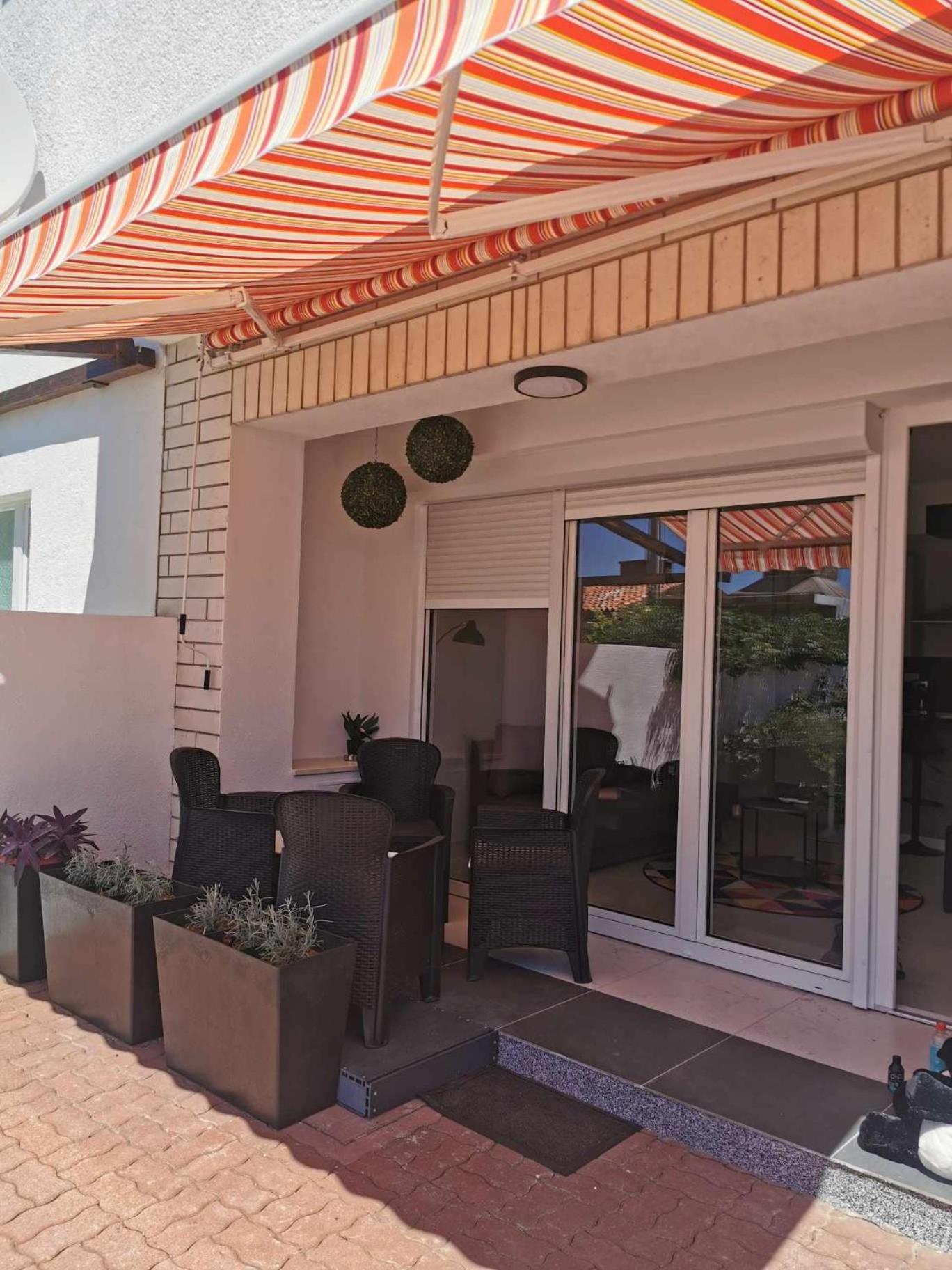 Guesthouse Nadia Сень Экстерьер фото