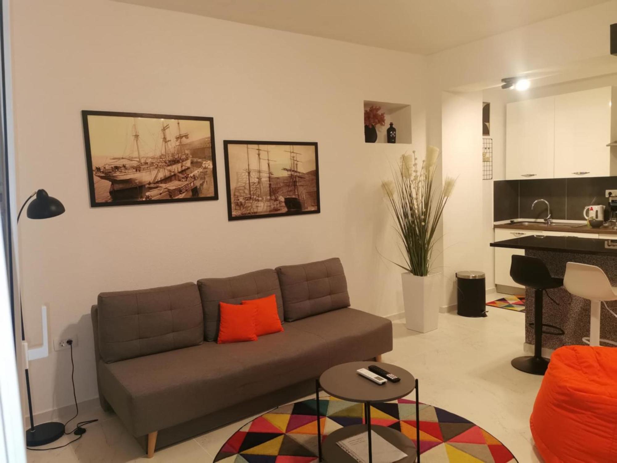 Guesthouse Nadia Сень Экстерьер фото